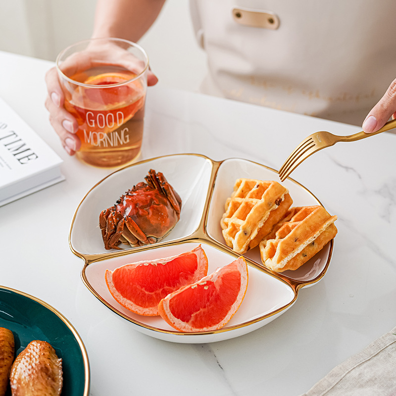 Luz nórdica Placa de partición de lujo hogar plato de cerámica de tres rejillas plato creativo plato de desayuno de una persona vajilla