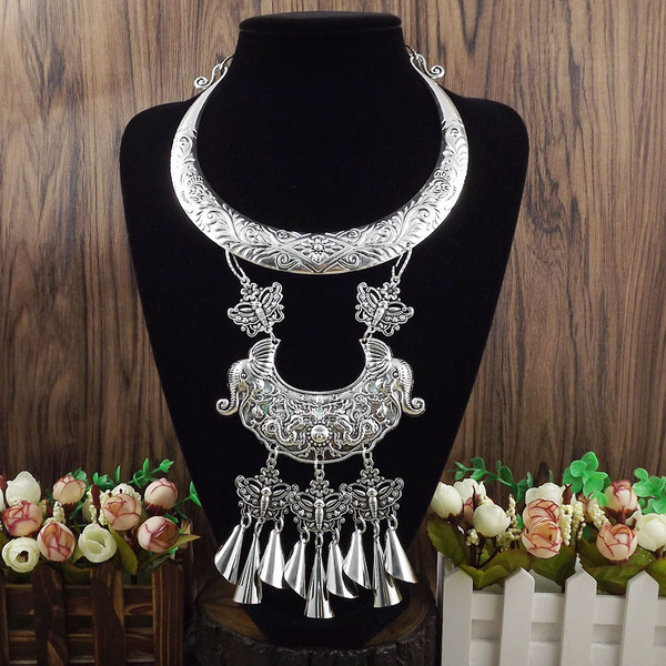 Ethnic necklace