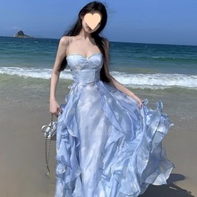 沙滩裙女三亚绝美小裙大理洱海裙子海边拍照衣服仙度假风连衣裙