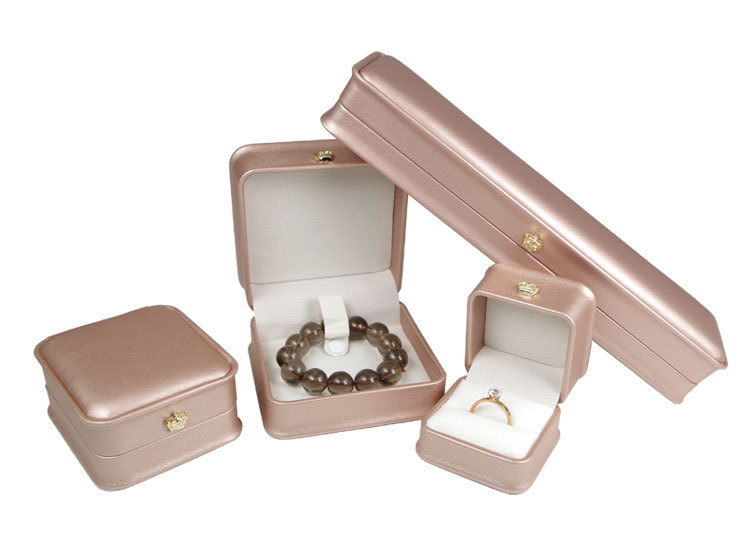627g Weight Simple Style Solid Color Pu Leather Plastic Jewelry Boxes