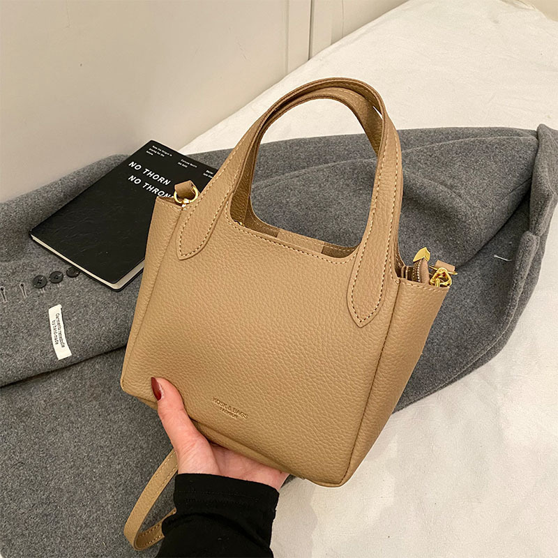 韓国イントレンドファッションバケットバッグ女性のための 2024 冬シンプルな多用途ショルダーバッグハイエンドカジュアルレディースバッグ|undefined