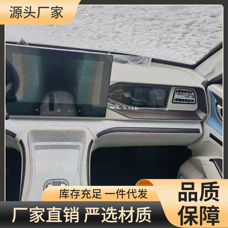 新款电动四轮车家用女士接送通勤新能源老年代步车锂电油电两用