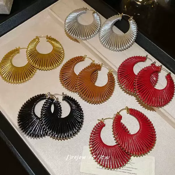 New European and American Retro Leather Rope Hand-Woven Winding Earrings, Exaggerated and Stylish, Niche High-End Luxury Earrings