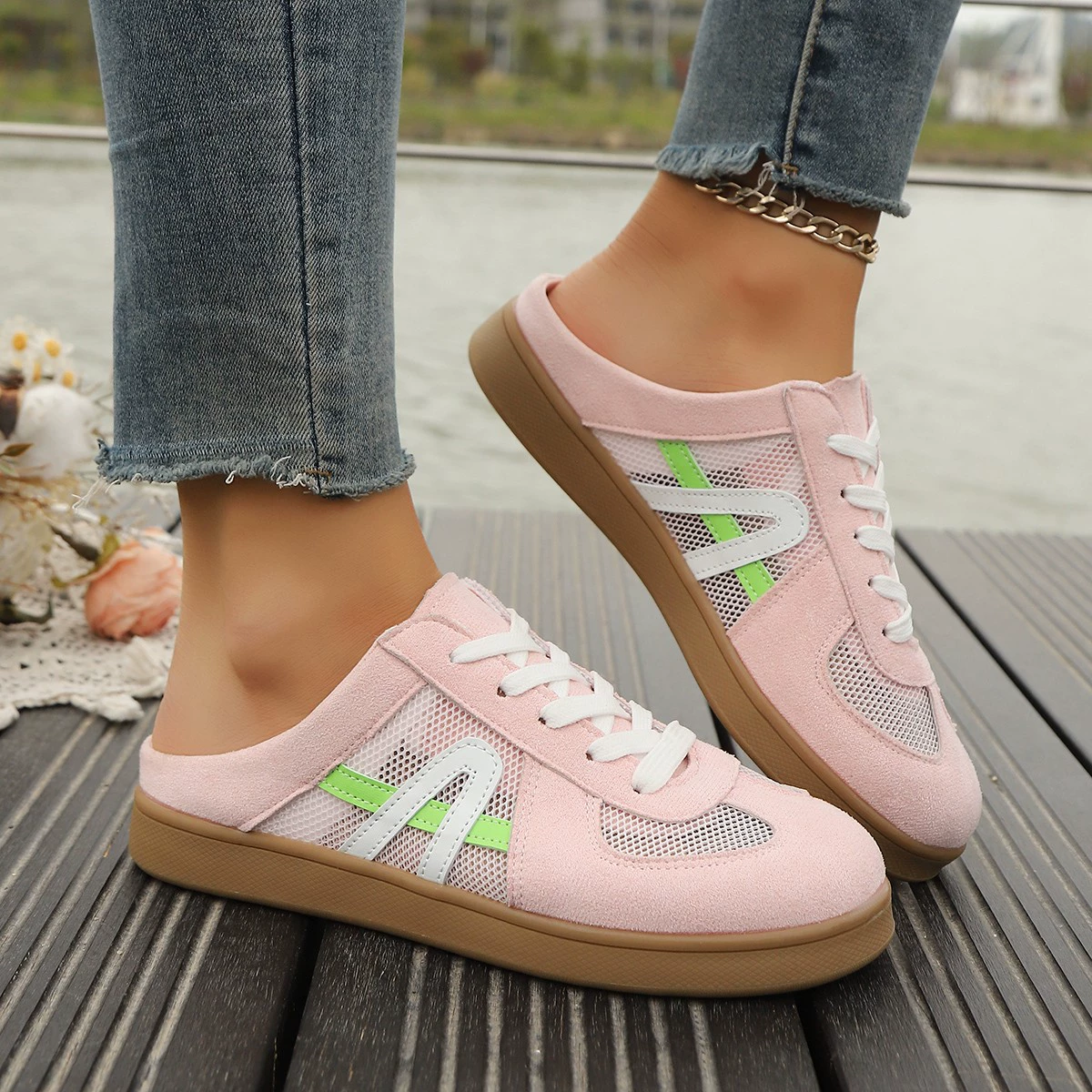 Летние полутапочки Baotou для женщин, верхняя одежда больших размеров, повседневная обувь для морального тренинга в парном стиле, женские туфли без каблука без каблука