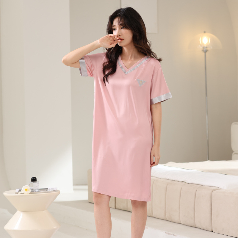 Verano hielo y nieve pijama de seda chica simple moda delgada dulce temperamento de estudiante pijama red sexy ropa doméstica