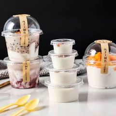 プリンカッププラスチック使い捨てカップ蓋付きヨーグルトカップダブルスキンミルクタートルペーストデザートカップソースカップ