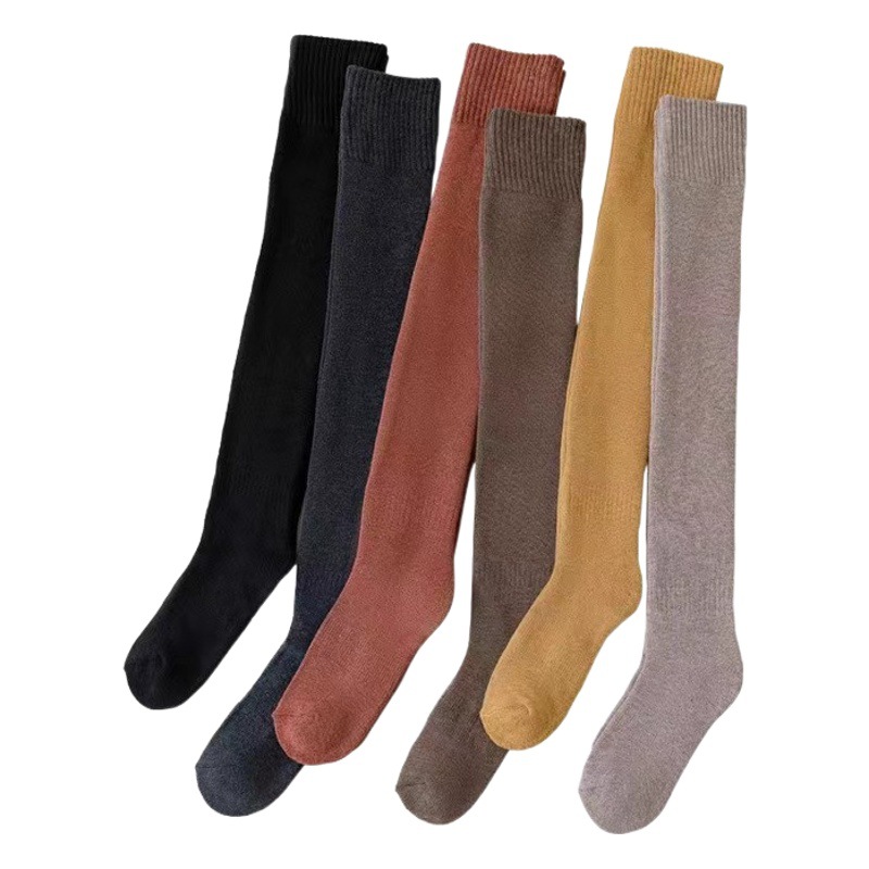 Calcetines por encima de la rodilla Calcetines de felpa gruesa de invierno para niños Calcetines de pierna jk de tubo largo de algodón de color sólido Calcetines de rodilla cálidos de otoño e invierno