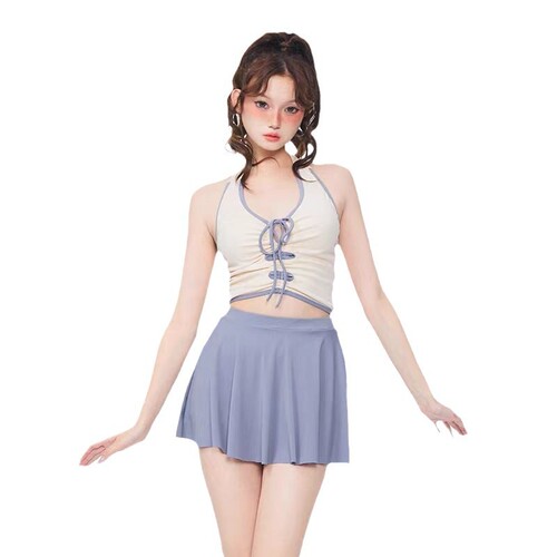 Special offer clearance sale, no returns or exchanges. Women's dress-style one-piece swimsuit, belly-covering, slimming, pure and desirable style, student-friendly, for hot spring resort vacation wholesale.