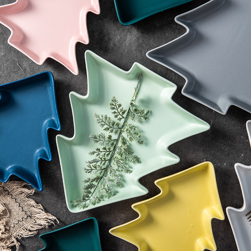 Weihnachtsbaumteller in nordischer Form, kleiner luxuriöser, matt glasierter Teller, Frühstücksgeschirr, westlicher Speiseteller, kreativ_voghion.com