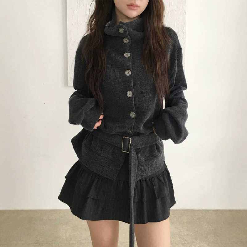 2026 Spring and Autumn Design High Collar Buttoned Knit Cardigan with Straps, Loose Waist-Cinching Gray Coat for Women