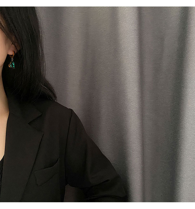 Retro Heart Shape Titanium Steel Inlay Zircon Dangling Earrings 1 Pair