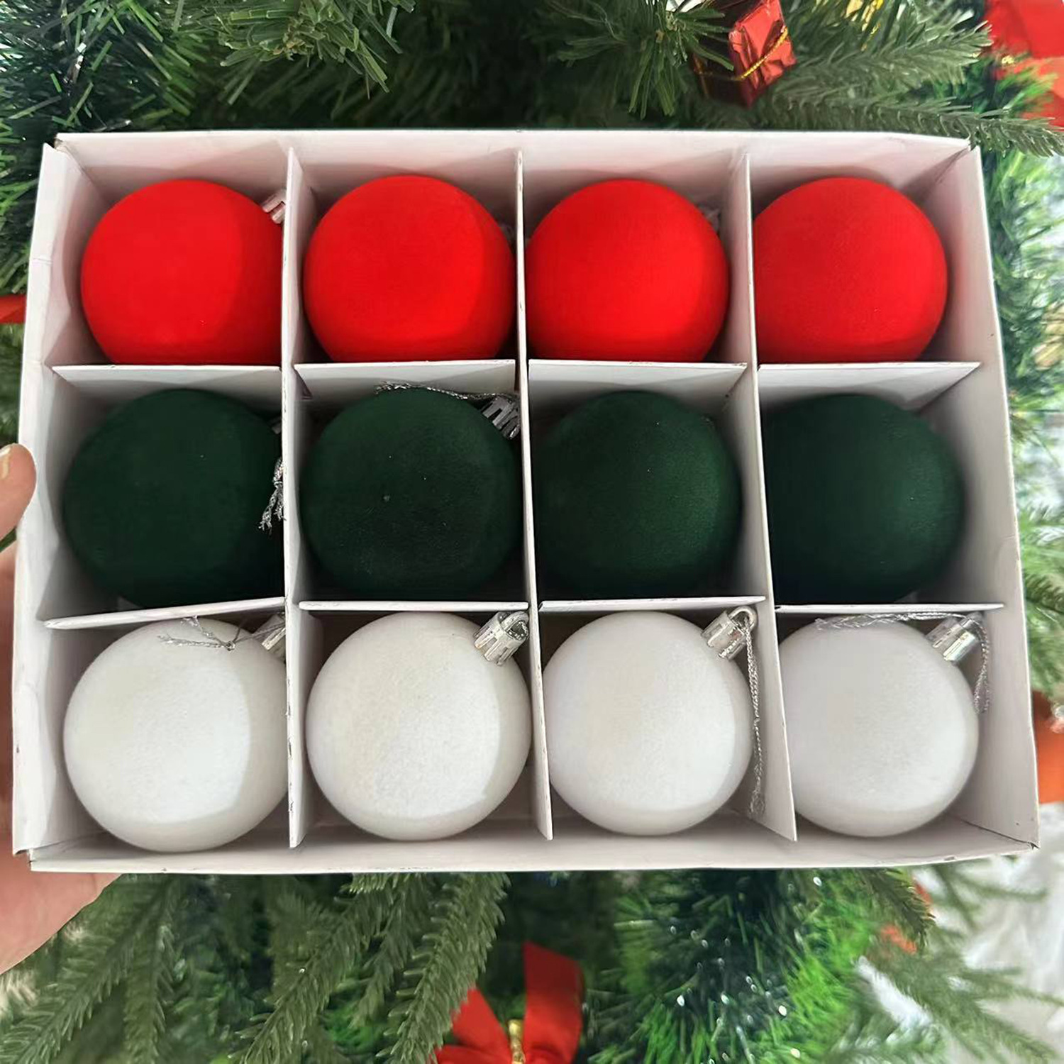 Bolas de Navidad 12 / rojo, verde y blanco