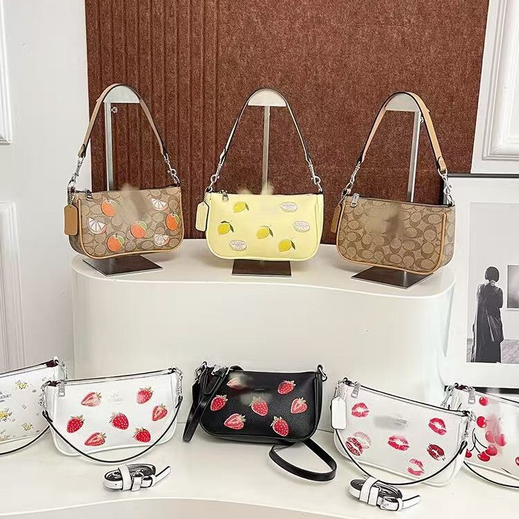 Foreign Trade Women's Bags 2025 Summer New Fashion Trendy Printed Pu Small Square Handbags Crossbody Bags Wholesale Trend