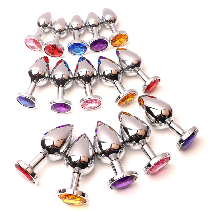 Metal Anal Plug Set with Diamond Detail, 3 Sizes with Velvet Pouch — detail image 39