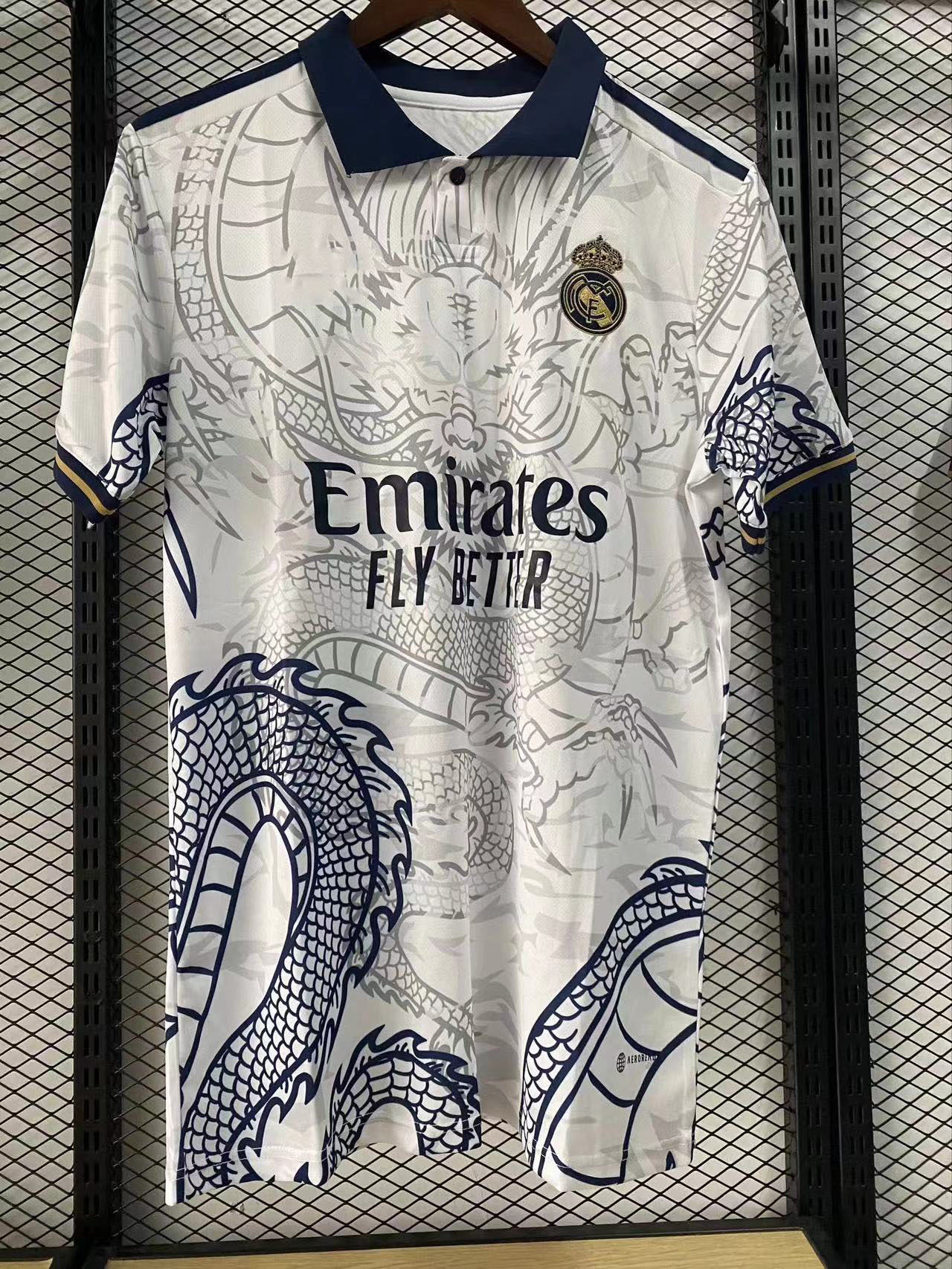 Venta al por mayor 23-24 Real Madrid Jersey N ° 5 Bellingham N ° 7 Vinius adultos niños traje de uniforme de fútbol