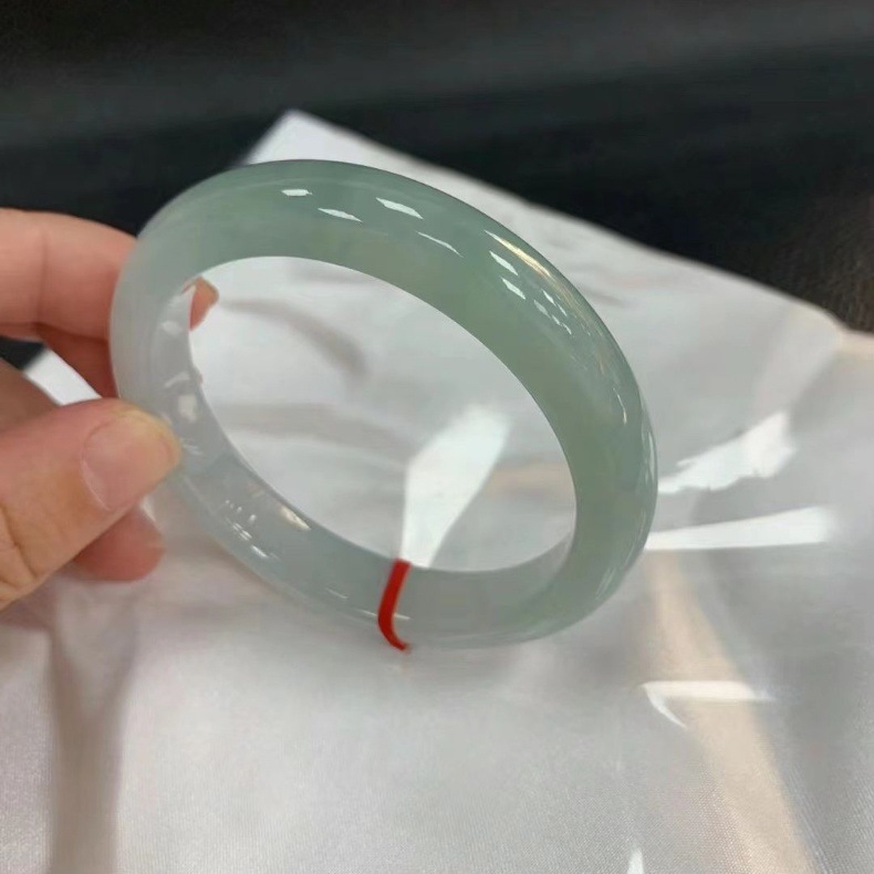 Vòng tay ngọc bích tự nhiên Miến Điện cao cấp, đường kính trong 52–64 mm chi tiết 7