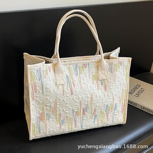 Fresh capacious shoulder bag, extra large one-shoulder bag