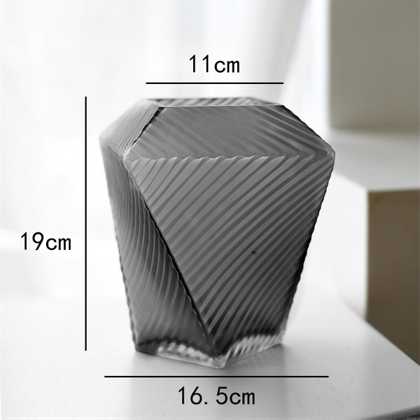 Modern classic sophisticated amber glass elite pyramid