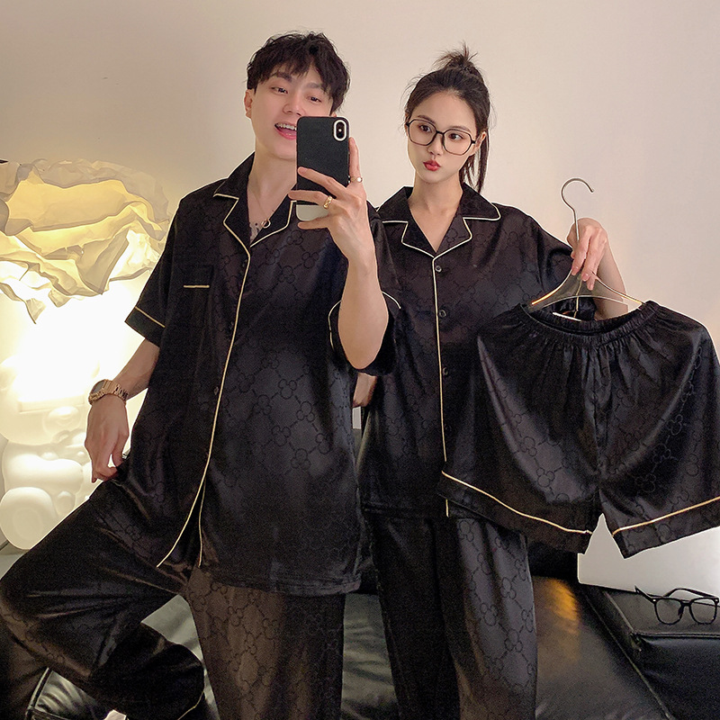 Pijamas de pareja de Mickey negro pantalones de manga corta de seda de hielo de verano para hombres y mujeres de seda real ropa de casa de tres piezas de verano