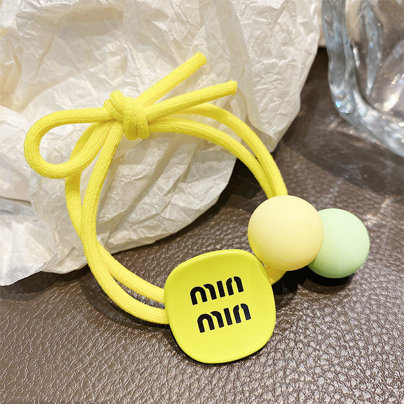 Coreano simple letra MIN anillo de cabello de niña bola cabeza cuerda de cola de caballo universal toque de cabello correa de cuero al por mayor