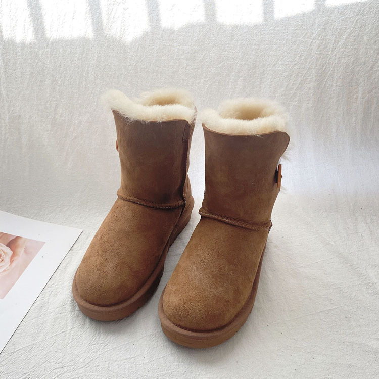 Women's Shoes Snow Boots Sheep Fur Integrated Snow Boots Mid-tube Thick Wool Warm Cotton Shoes Wear-resistant Anti-slip Autumn And Winter Snow Cotton Shoes_voghion.com