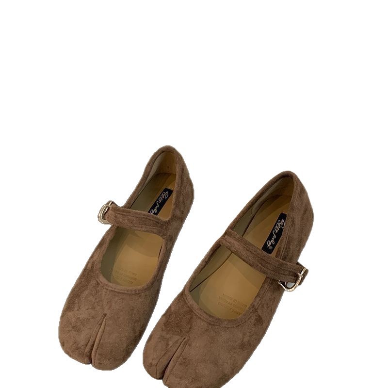 Zapatos Retro Mary Jane para mujeres 2026 primavera nuevo estilo francés suave nicho de camisa de dedos de pezuña plana zapatos de noche