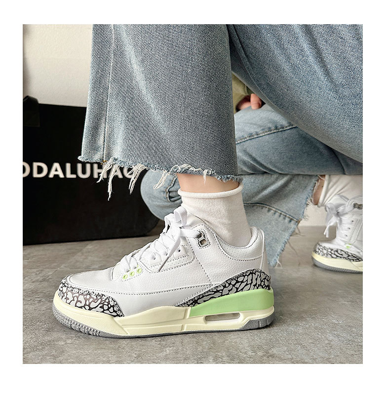 2023 Frühjahr neue Luftkissen-Sportschuhe männliche und weibliche Studenten Basketballschuhe Nische lässige kleine weiße Schuhe Paar Laufschuhe_voghion.com