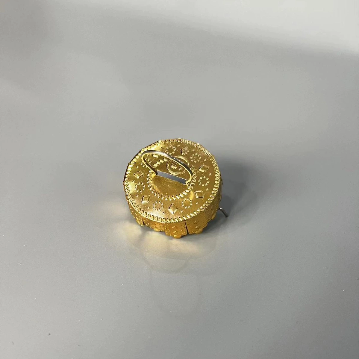 GML производитель изготовленные рождественские шары металлические крышки 20 мм стеклянные шары очки алюминиевые шары пластиковые шары подвески железные крышки на складе