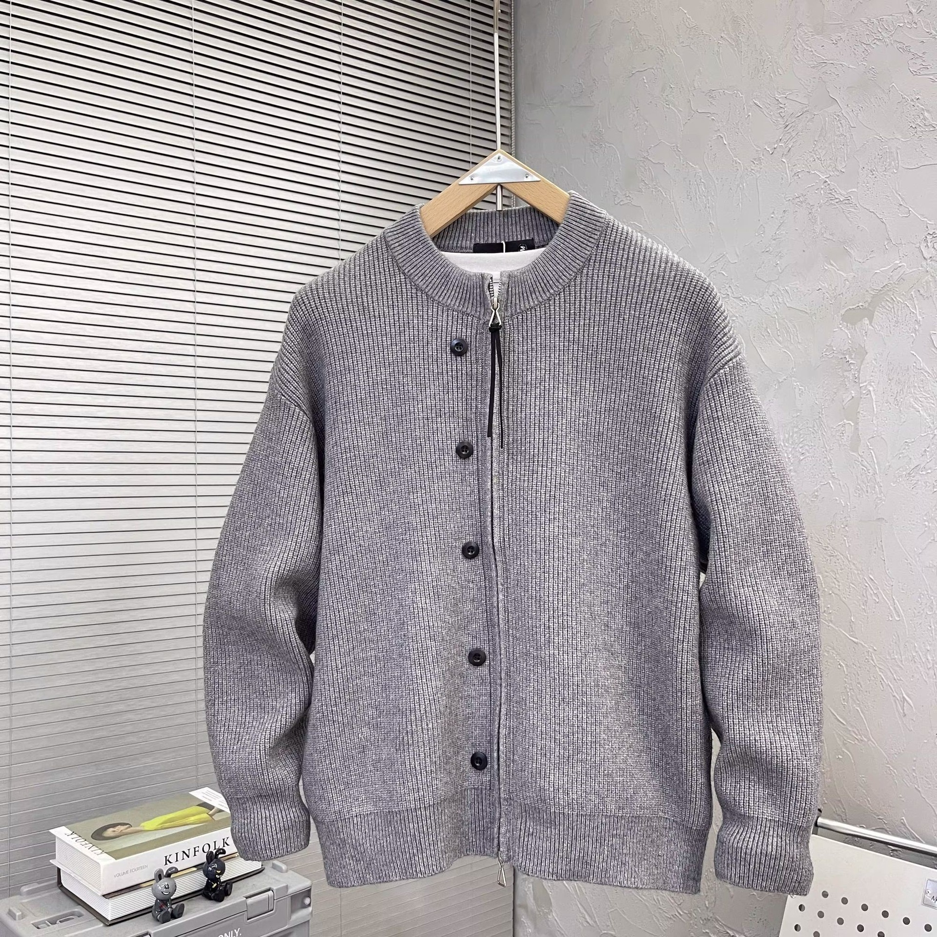 Autumn New Simple and Handsome Solid Color Cardigan Sweater Men's Trendy Loose Versatile New Shirt Jacket Without
