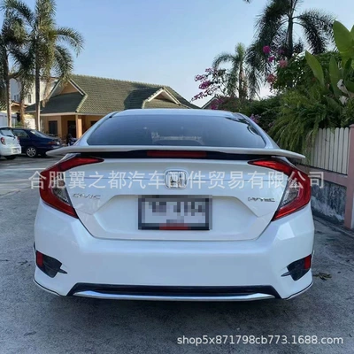 modified 10-generation Civic RS without – Fixed wind wing