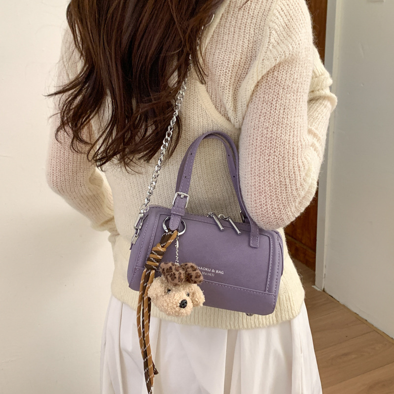 Small design retro shoulder bag, one-shoulder bag, western style, internet celebrity