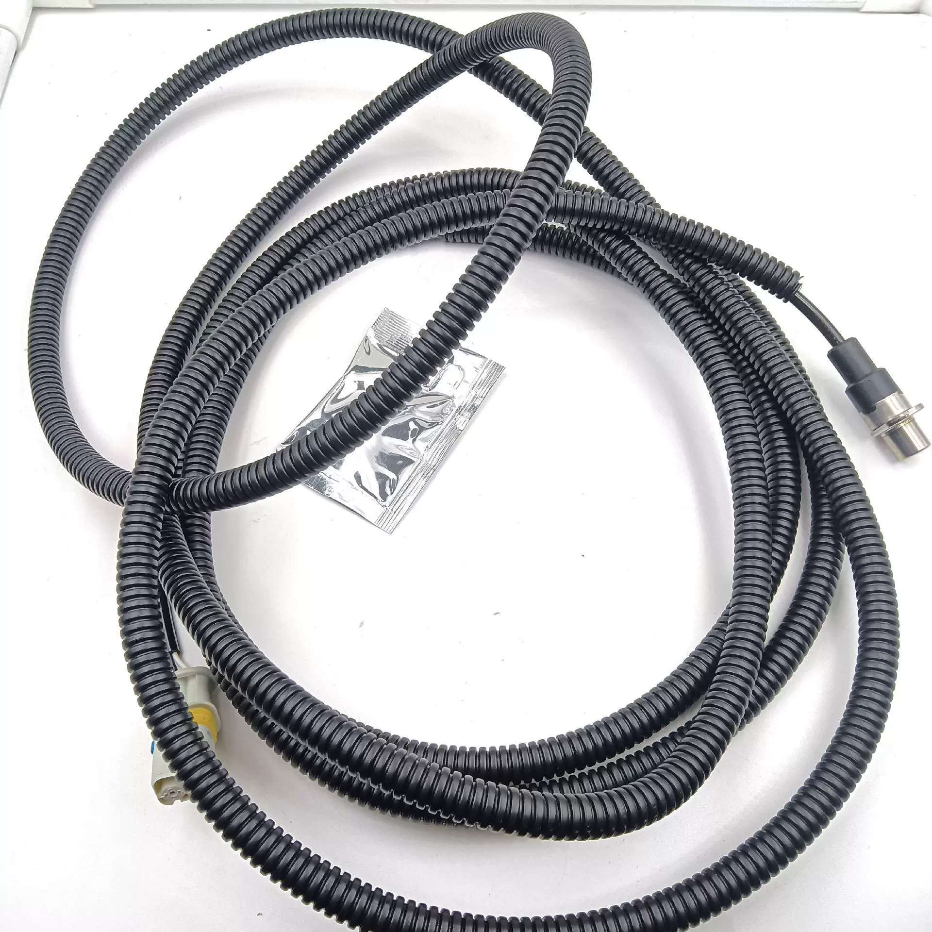 Датчик ABS для грузовика MAN 81271206197