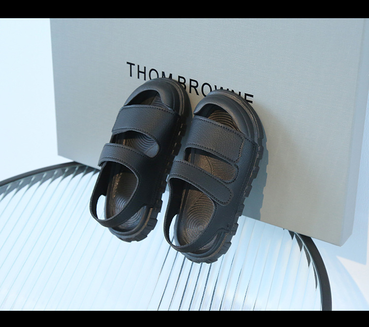 Koreanische Version von Freizeitsandalen mit dicken Sohlen für große Kinder, Jungen und Mädchen, Strandschuhe, Sommerneuheit 2023_voghion.com