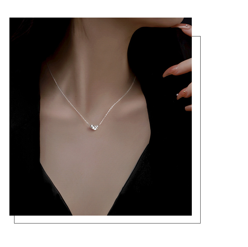 Collana con pendente cuore raggiante donna design elegante_voghion.com