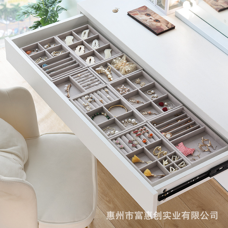 En stock al por mayor flocado caja de joyería pendientes caja de joyería caja de anillo pequeño hogar gran capacidad Placa de terciopelo