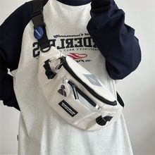 斜挎包男孩休闲胸包女韩版单肩包潮流大容量运动手机包大学生背包