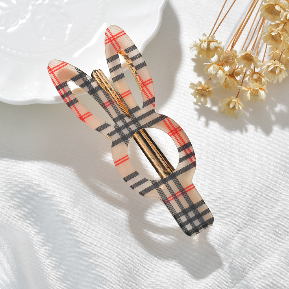 Anniversary, Business, Travel, Festival Occasion Arylic Material Fashion Acrylic Cloth Girl Cute Rabbit Plaid Hairpin Bb Clip
