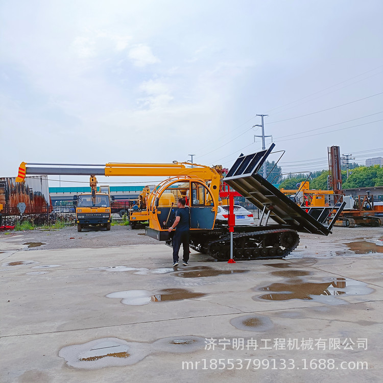 橡胶履带随车吊