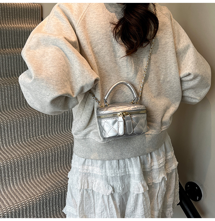 169g Weight Zipper Closure Type Single Shoulder Strap Strap Type Shoulder Bag Bags Type Casual Occasion Pu Leather Material Solid Color Pattern All Seasons Season Women's Gender Streetwear Style Square Shape Women's Pu Leather Solid Color Streetwear Square Zipper Shoulder Bag 27