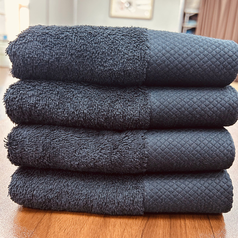 Serviette de visage en coton satiné qualité hôtel de luxe_voghion.com