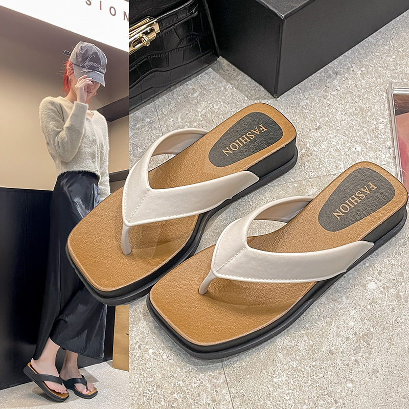 高级感时尚坡跟人字拖女夏天厚底沙滩夹脚拖鞋小个子增高外穿凉拖