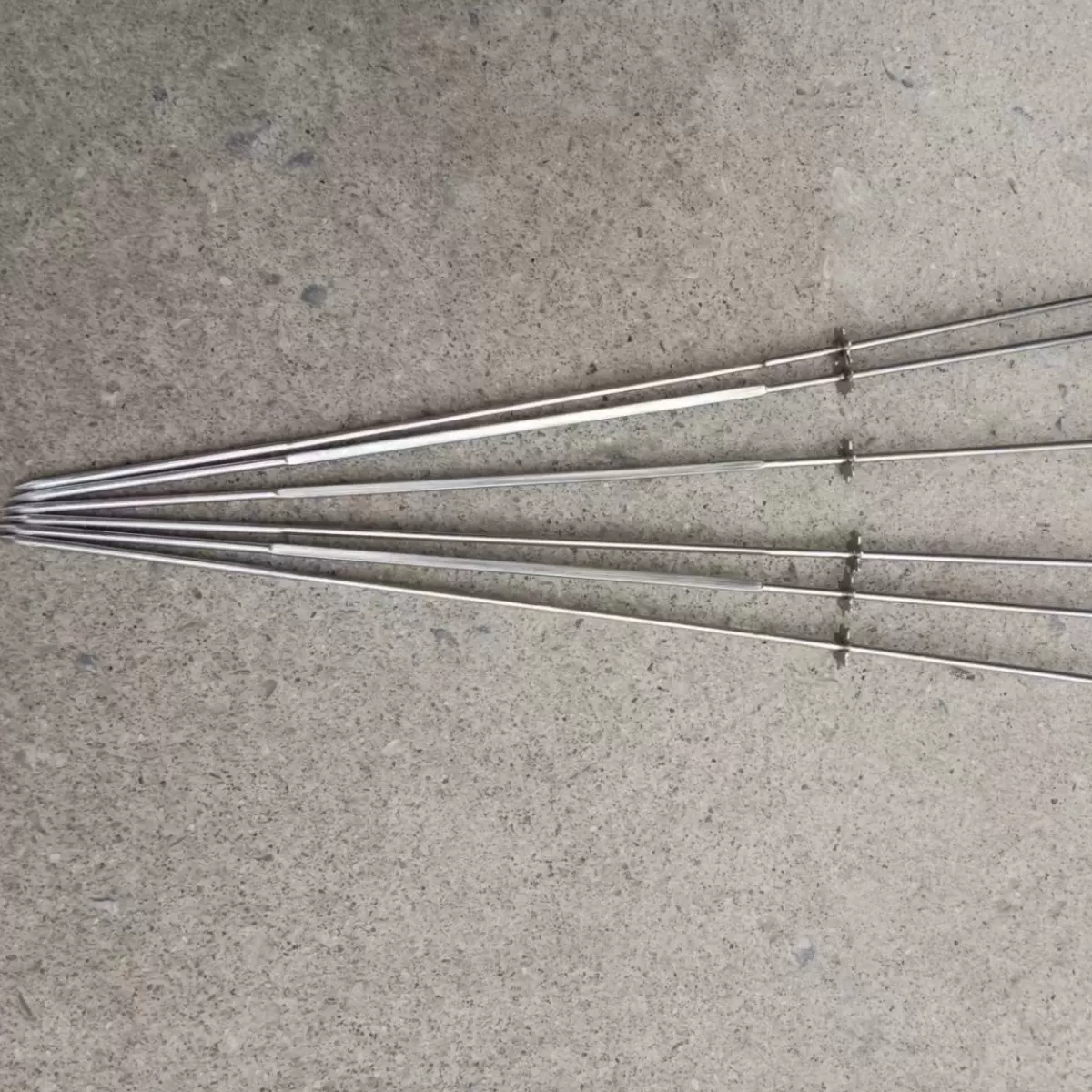 烧烤钎创艺钎鸡翅钎 竹签 肉串钎子 不锈钢签子 自动翻转烧烤设备