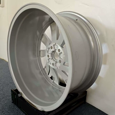Style Wheels with Standard High-End – Hub