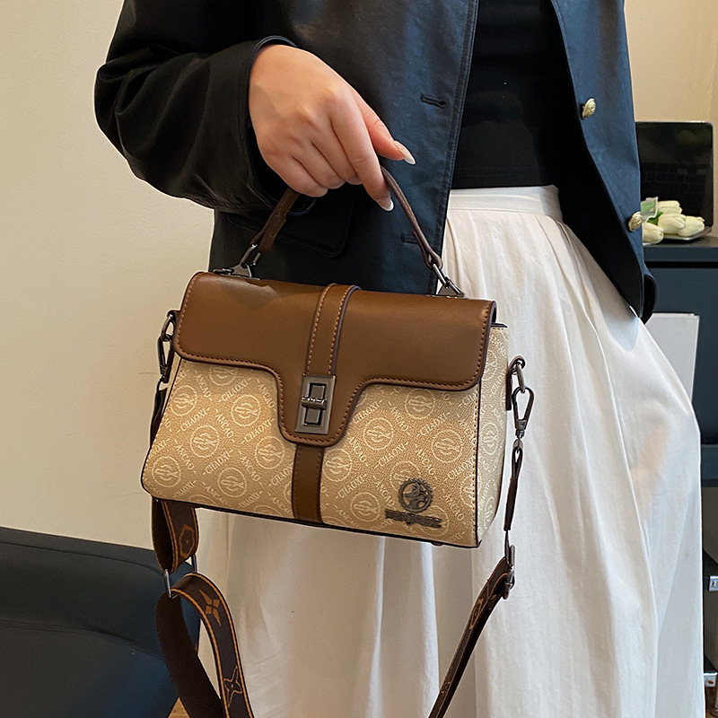 Grenzüberschreitende Damentaschen 2023 neue vielseitige kleine quadratische Taschen leichte Luxus-Textur-Handtaschen Pendler-Umhängetaschen Großhandel für Damen_voghion.com