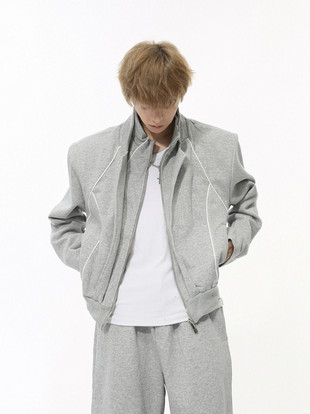 MTLCLOTHES Hombres| Otoño coreano deconstrucción de hombro falso de dos piezas chaqueta deportiva ocio pantalones de moda