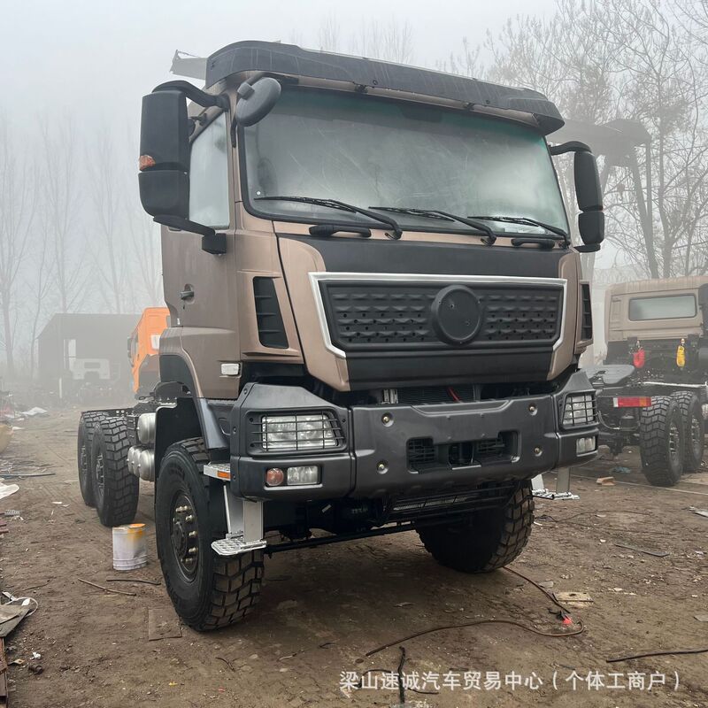 Export of Used Dongfeng 6X6 Drive 290-340 Horsepower Flatbed Cargo Transport Vehicle, Transport Tractor, and Trailer
