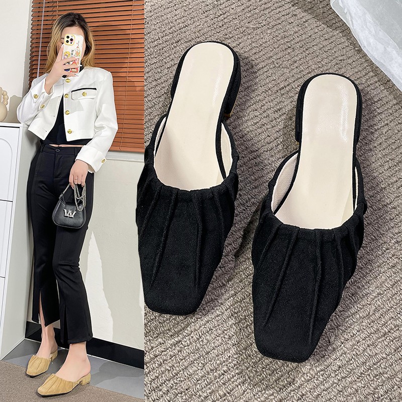 Baotou – pantoufles britanniques confortables à semelle basse et épaisse pour femmes, vêtements d'extérieur à la mode, petites pantoufles carrées pliables, nouvelle collection_voghion.com