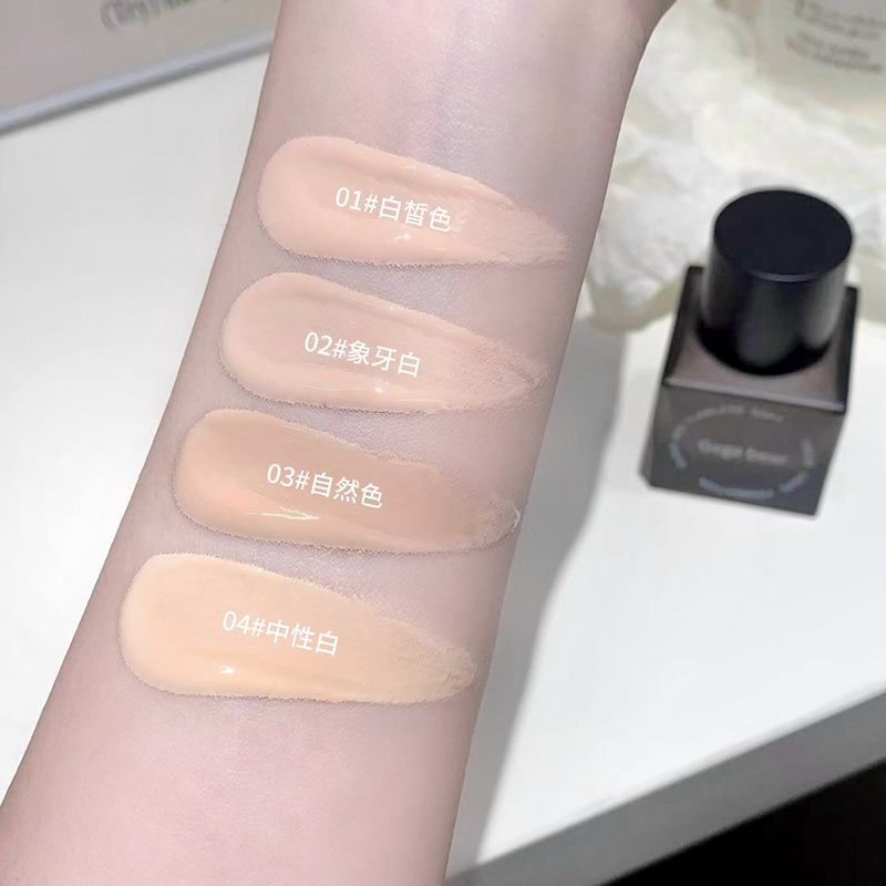 GoGo Bear Foundation, suave, transparente, impecable, base de piel seca, brillante, opacificante, polvo de maquillaje transfronterizo.