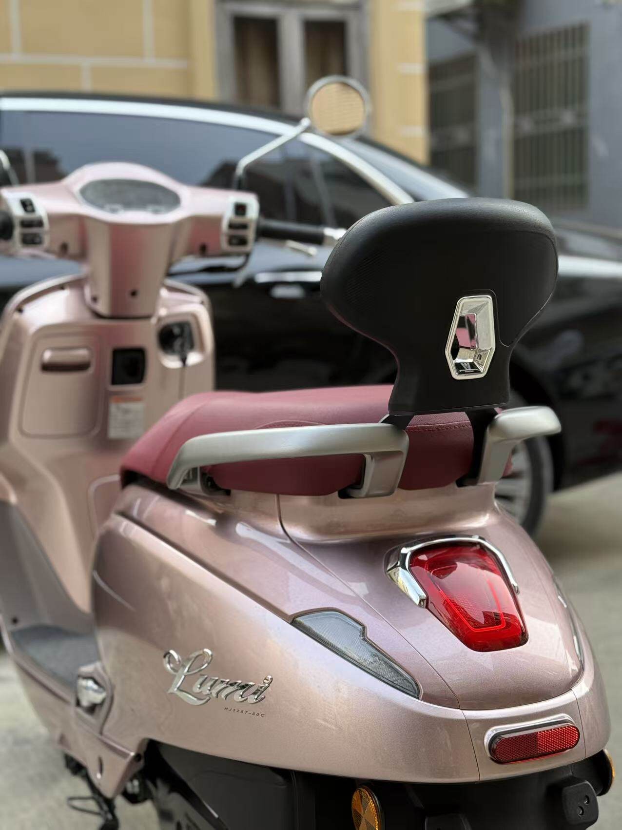 Suitable for Haojue Lumi125 Modified Rear Backrest, Rear Seat Lumbar Support, Passenger Backrest, Cushion Humpbackrest