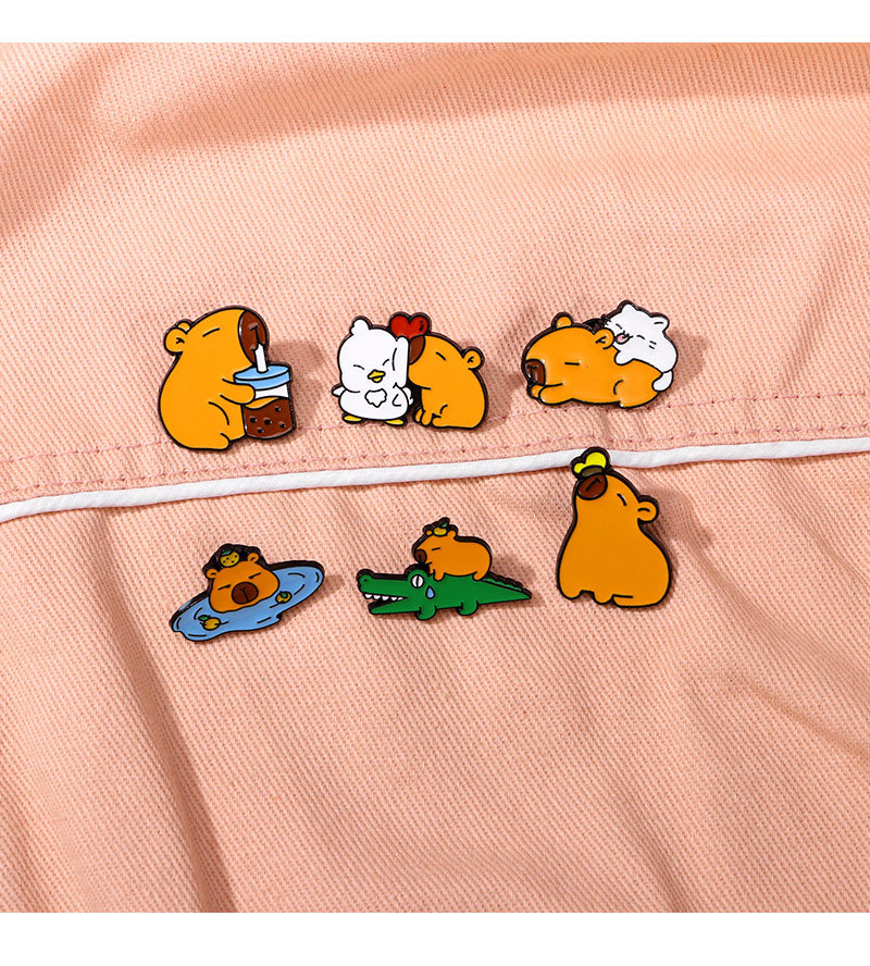 All Seasons Season Cute Pin Animal Capabala Alloy Enamel Unisex Brooches